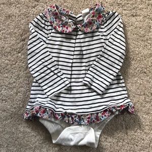 EUC Baby Gap Bodysuit